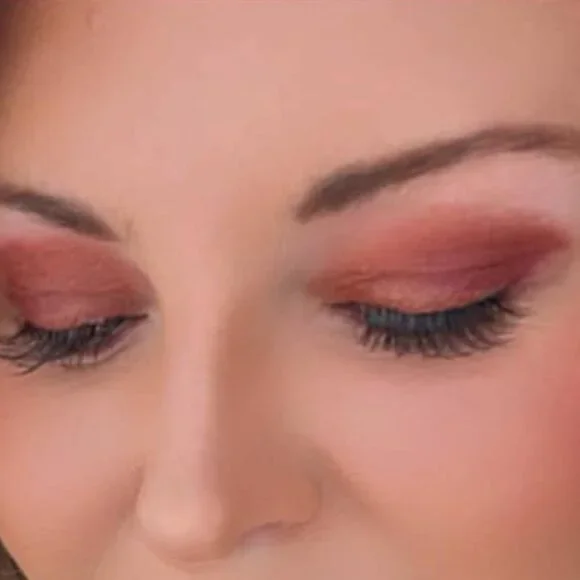 Younique Moodstruck Liquid Shadow Egotistical NIB - Picture 3 of 7